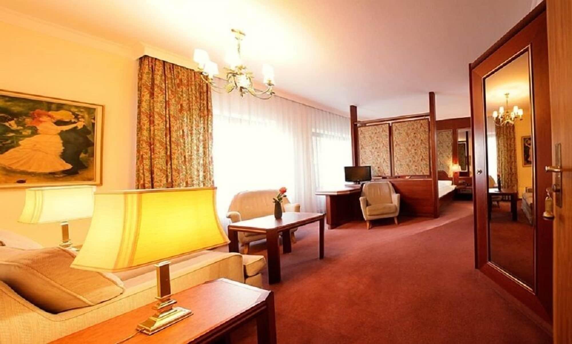 Trip Inn Klee Am Park Wiesbaden Exterior photo