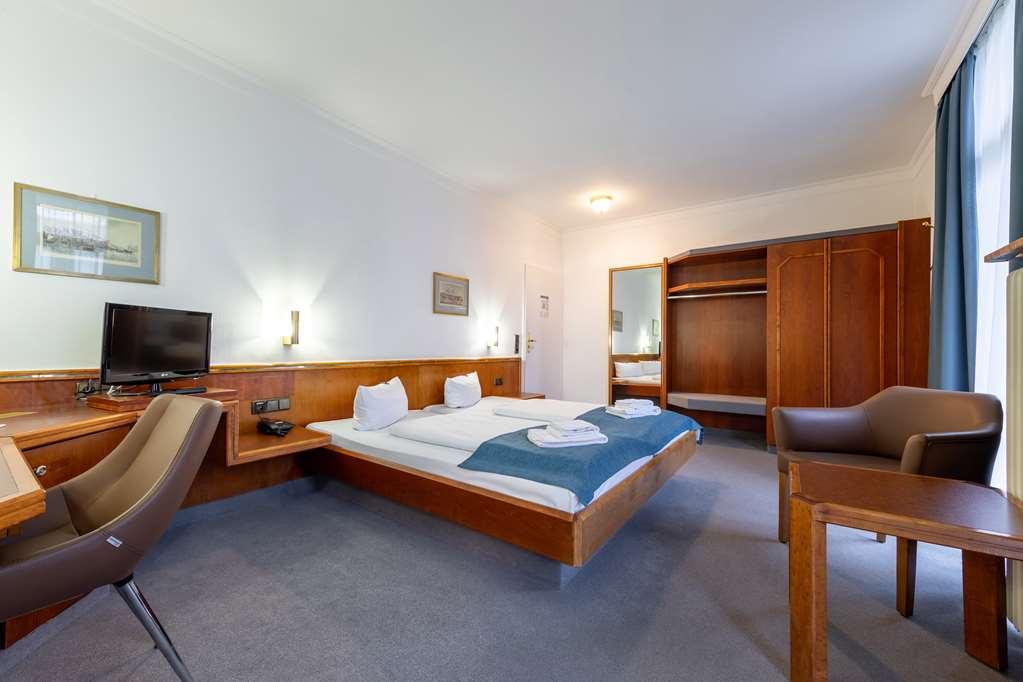 Trip Inn Klee Am Park Wiesbaden Room photo